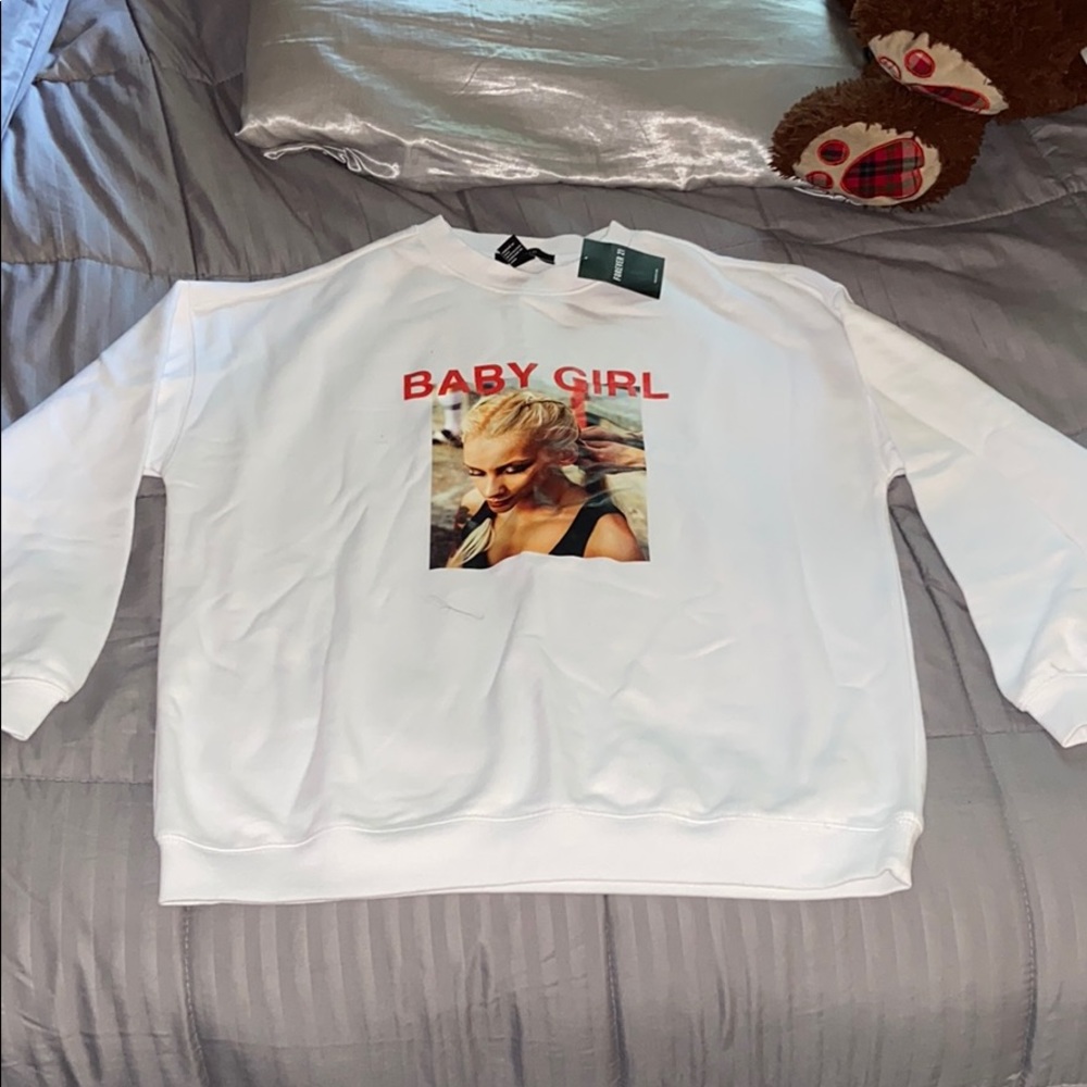 Sweatshirt
